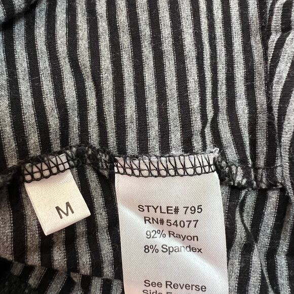 CAbi Crewneck Stripe Top Size Med Style # 795 Stretch Pullover Casual Multicolor - Picture 6 of 8